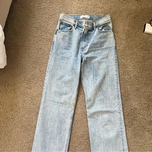 Abercrombie 90s relaxed jean high rise. 27 XL